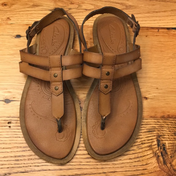 clarks sandals size 8